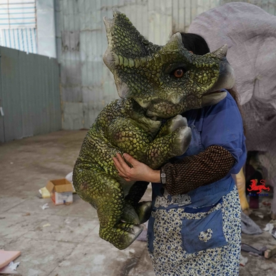 Fantoche de mão leve e realista, fantoche de mão Triceratops