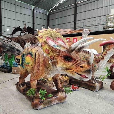 Ismarlama Lunapark Gözleri Yanıp Sönen Dinozor Triceratops Modeli