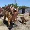 Estátuas de dinossauros em tamanho real à prova d'água ao ar livre para parque de trampolim